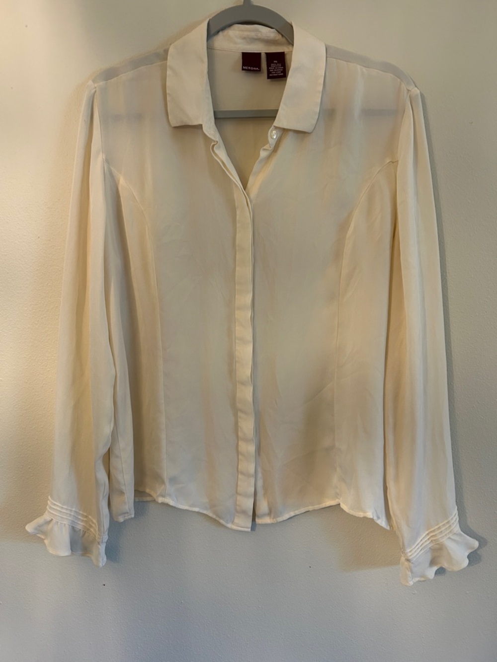 Merona vintage 100% Silk Button-Down Blouse in Ivory